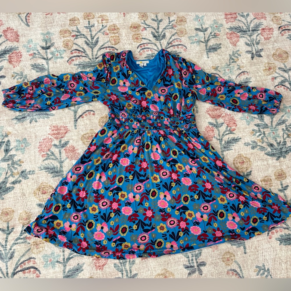 Biden long sleeve floral dress. Like new. Size 10.